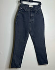 Everlane 100% Organic Cotton The 90's Curvy Fit Cheeky Straight Jean Black