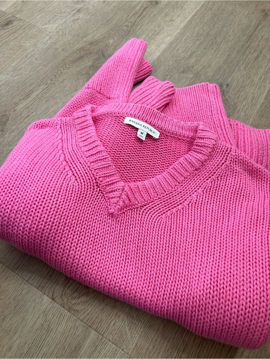Banana Republic 100% Cotton Pink Textured Heavy Knit V - Neck Pullover Sweater