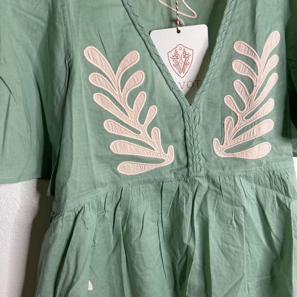 Ex Voto 100% Cotton Chloe Short Sleeve Blouse in Green