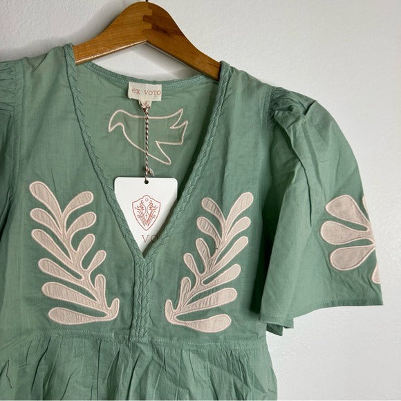 Ex Voto 100% Cotton Chloe Short Sleeve Blouse in Green
