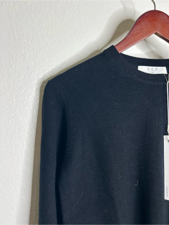 One Grey Day 100% Merino Wool Fine Knit Black Crew Neck Pullover Sweater