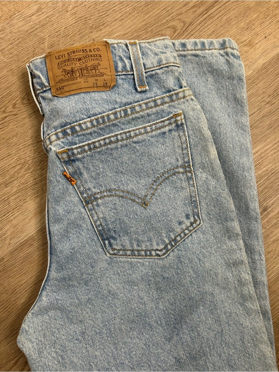 Vintage Levi's 100% Cotton Orange Tab 550 Student Fit Tapered Straight Leg Jean