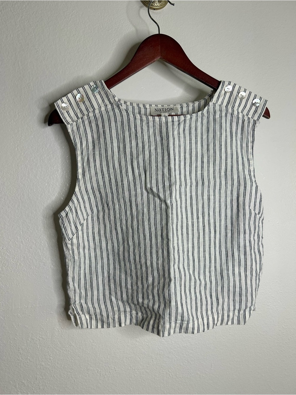 Nation LA 100% Linen White Blue Striped Cropped Tank Top Shell Button Detail