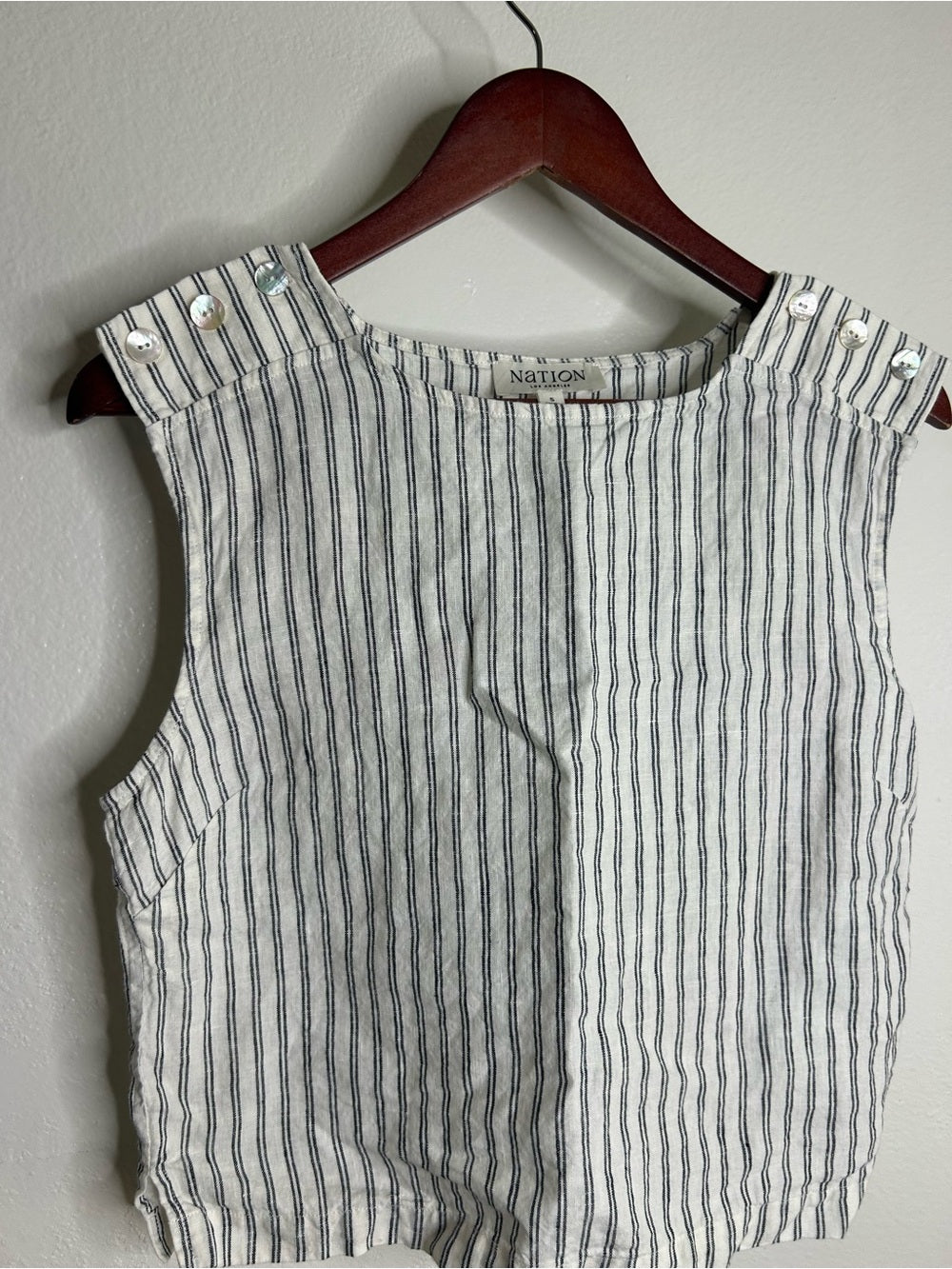 Nation LTD Nation LA 100% Linen White Blue Striped Cropped Tank Top Shell Button Detail - Linen