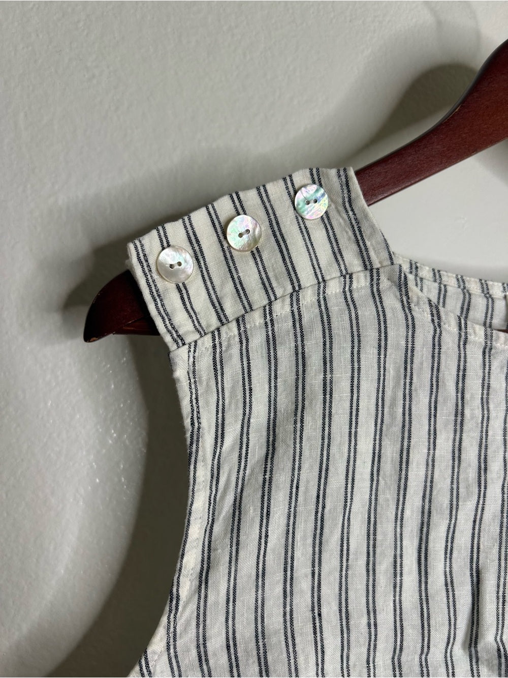 Nation LTD Nation LA 100% Linen White Blue Striped Cropped Tank Top Shell Button Detail - Linen