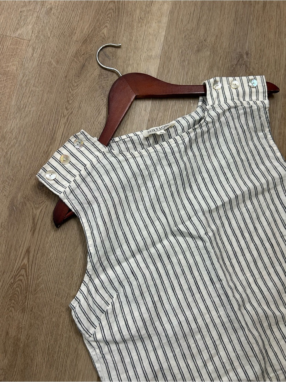 Nation LTD Nation LA 100% Linen White Blue Striped Cropped Tank Top Shell Button Detail - Linen