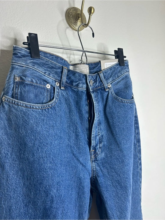 Everlane 100% Organic Cotton The Curvy 90's Cheeky Straight Leg Jean