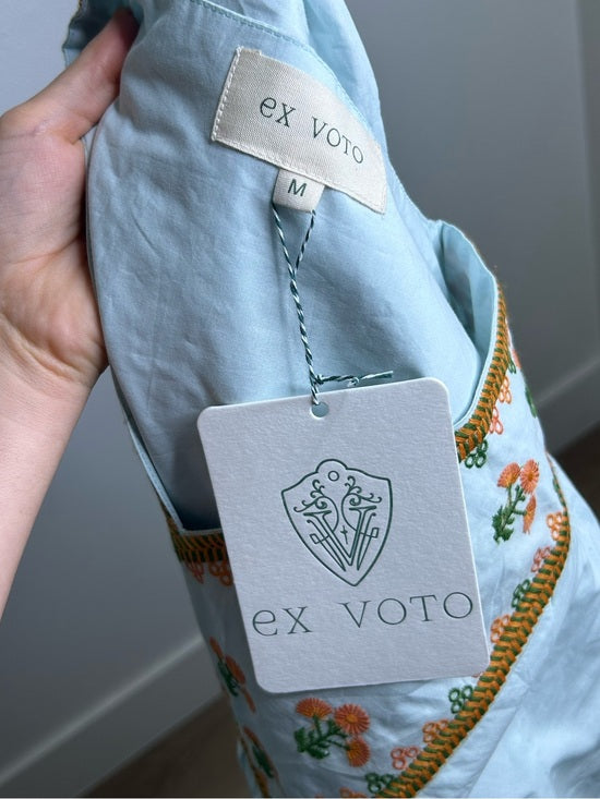 Ex - Voto 100% Cotton Poplin Hayes Embroidered Floral Maxi Dress in Blue