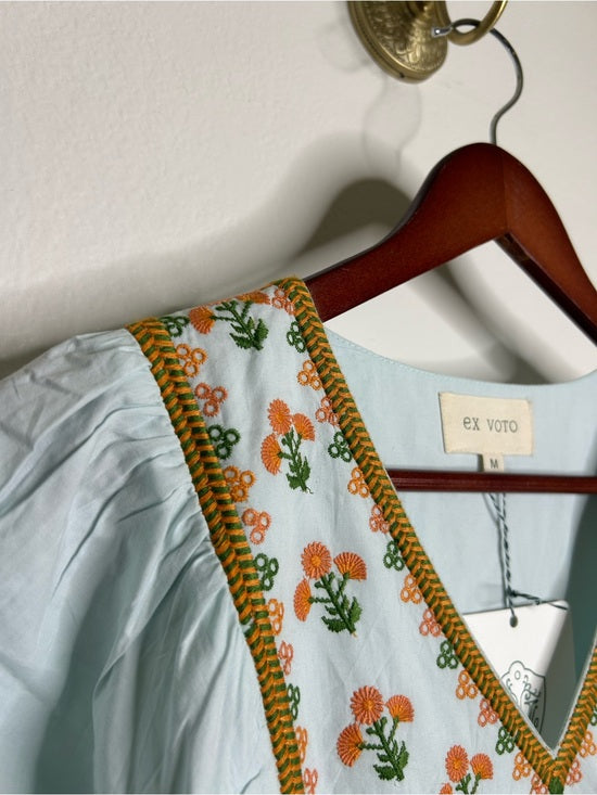 Ex - Voto 100% Cotton Poplin Hayes Embroidered Floral Maxi Dress in Blue