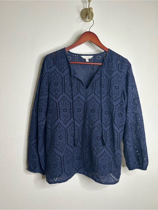 Garnet Hill 100% Cotton Eyelet Floral Detail Navy Blue Long Sleeve Blouse Top