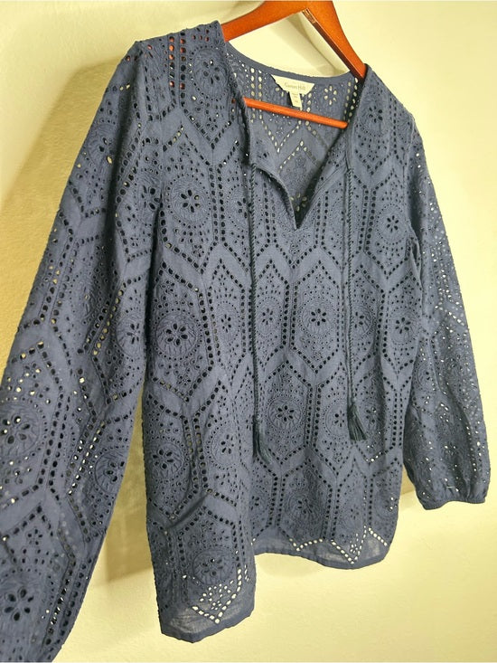 Garnet Hill 100% Cotton Eyelet Floral Detail Navy Blue Long Sleeve Blouse Top
