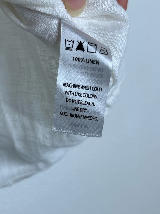 Saks Fifth Avenue 100% Linen White Button Down V- Neck Fitted Vest Top