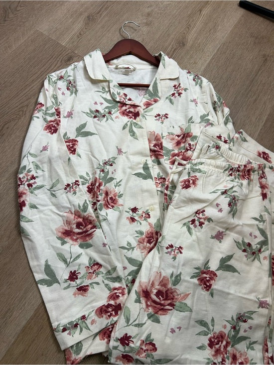 Garnet Hill 100% Organic Cotton Floral White Long Sleeve Pajama Set