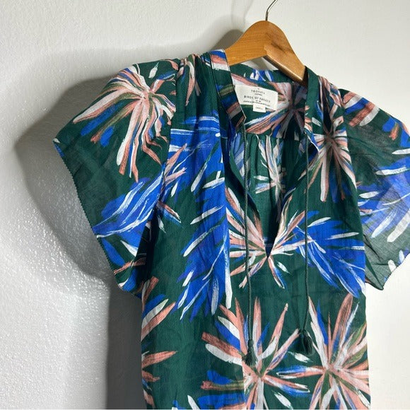 Trovata Trovata Birds of Paradis Cotton Ramie Short Sleeve Lightweight Blouse Top - Cotton