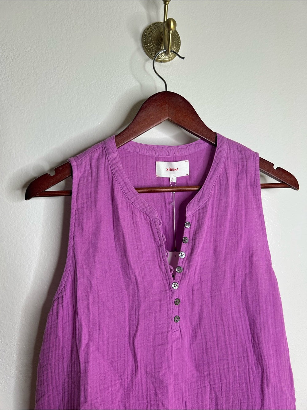 Xirena 100% Cotton Tish Button Down Tank Top in Purple Orchid