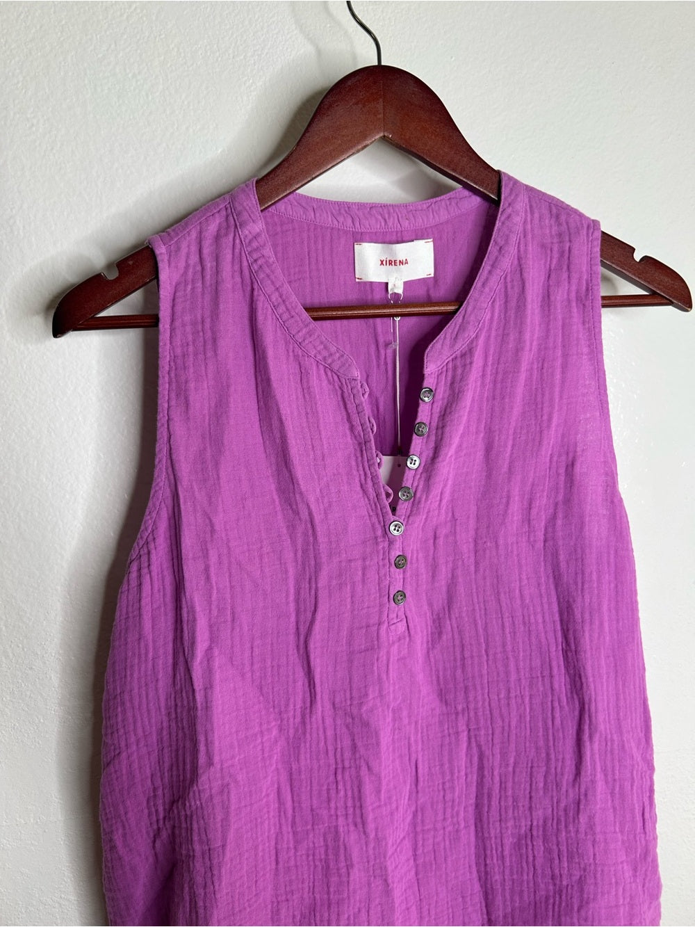 Xirena 100% Cotton Tish Button Down Tank Top in Purple Orchid