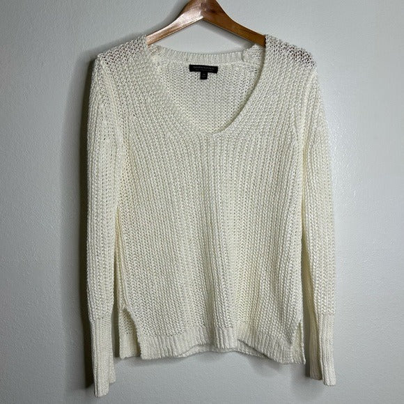 Banana Republic 100% Italian Linen Thick Knit Cream V - Neck Pullover Sweater