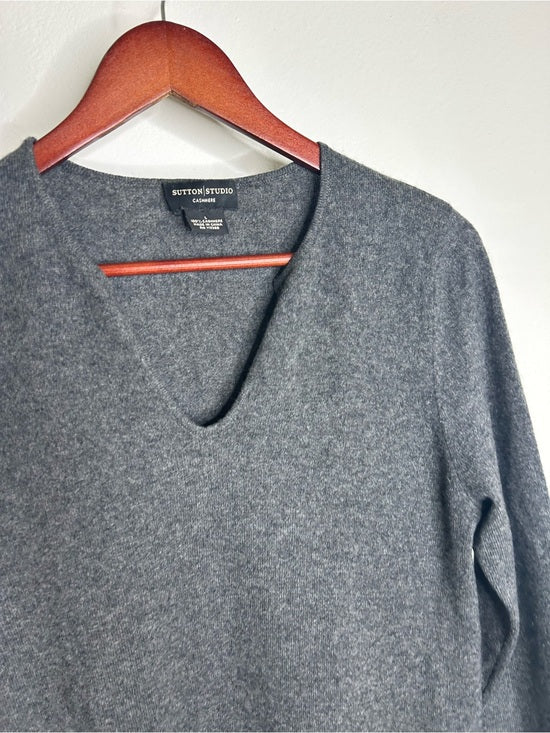 Sutton Studio 100% Cashmere Gray V - Neck Knit Tunic Sweater Button Sleeve