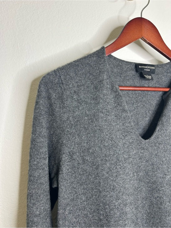 Sutton Studio 100% Cashmere Gray V - Neck Knit Tunic Sweater Button Sleeve
