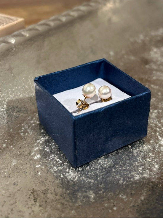 14K Gold Small Pearl Stud Earrings