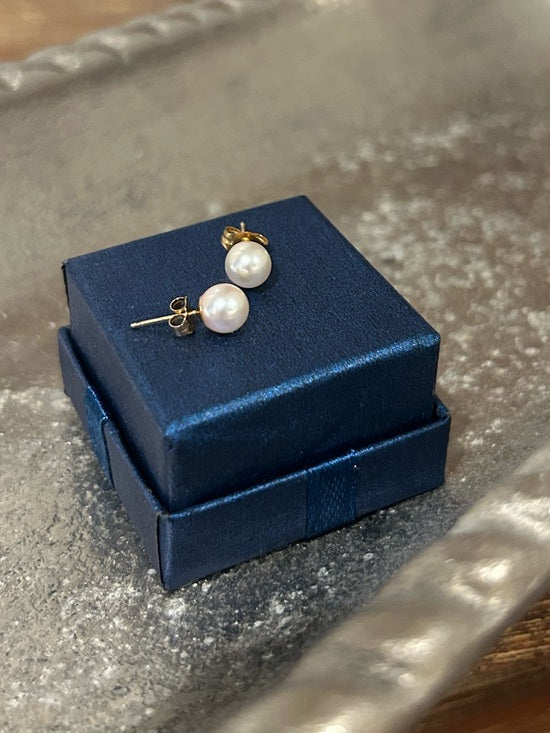 14K Gold 14K Gold Small Pearl Stud Earrings