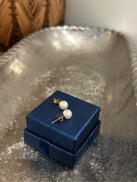 14K Gold Small Pearl Stud Earrings