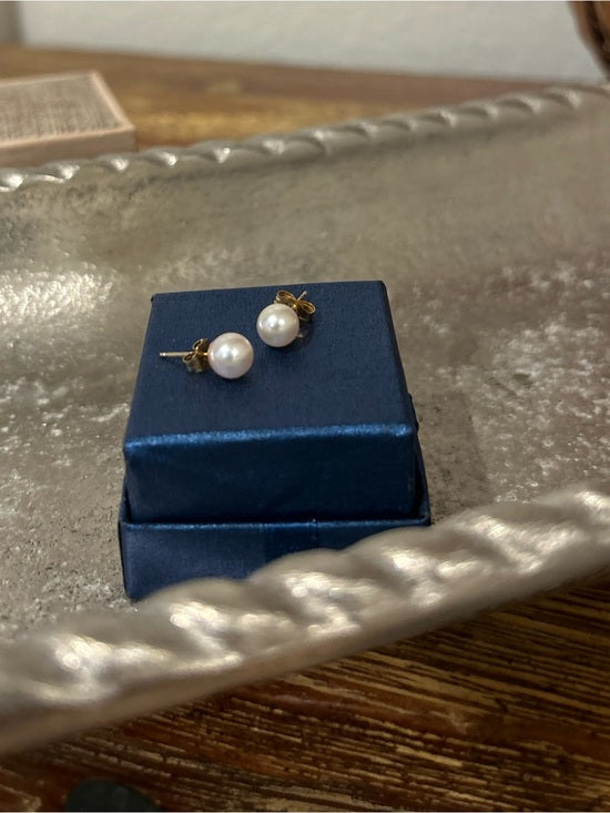 14K Gold Small Pearl Stud Earrings