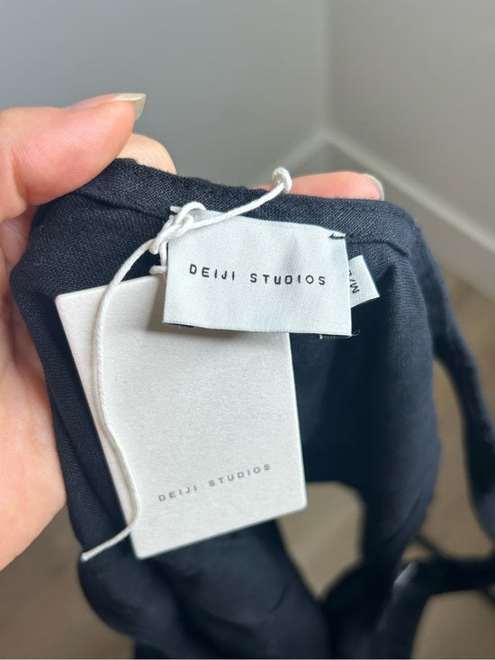 DEIJI STUDIOS 100% Linen Black Boxy Fit Scoop Neck Tank Top