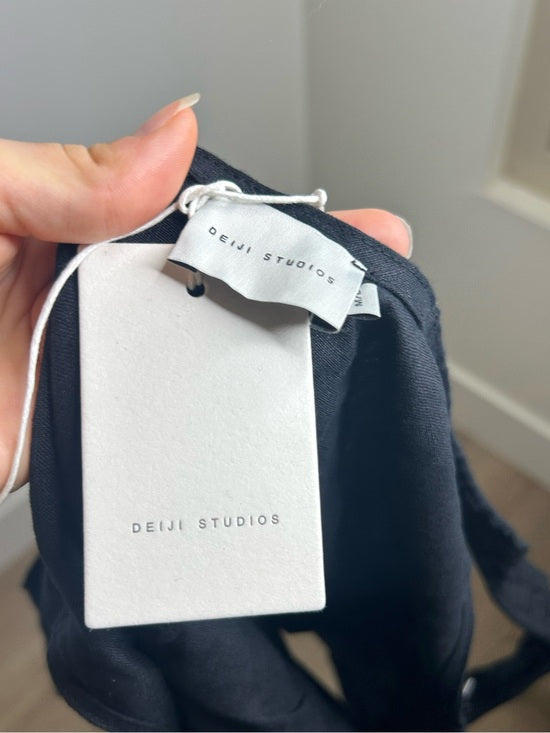 DEIJI STUDIOS 100% Linen Black Boxy Fit Scoop Neck Tank Top