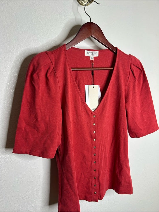 Nation LA 100% Cotton Jen Button Down Puff Sleeve Top in Red Gold Button