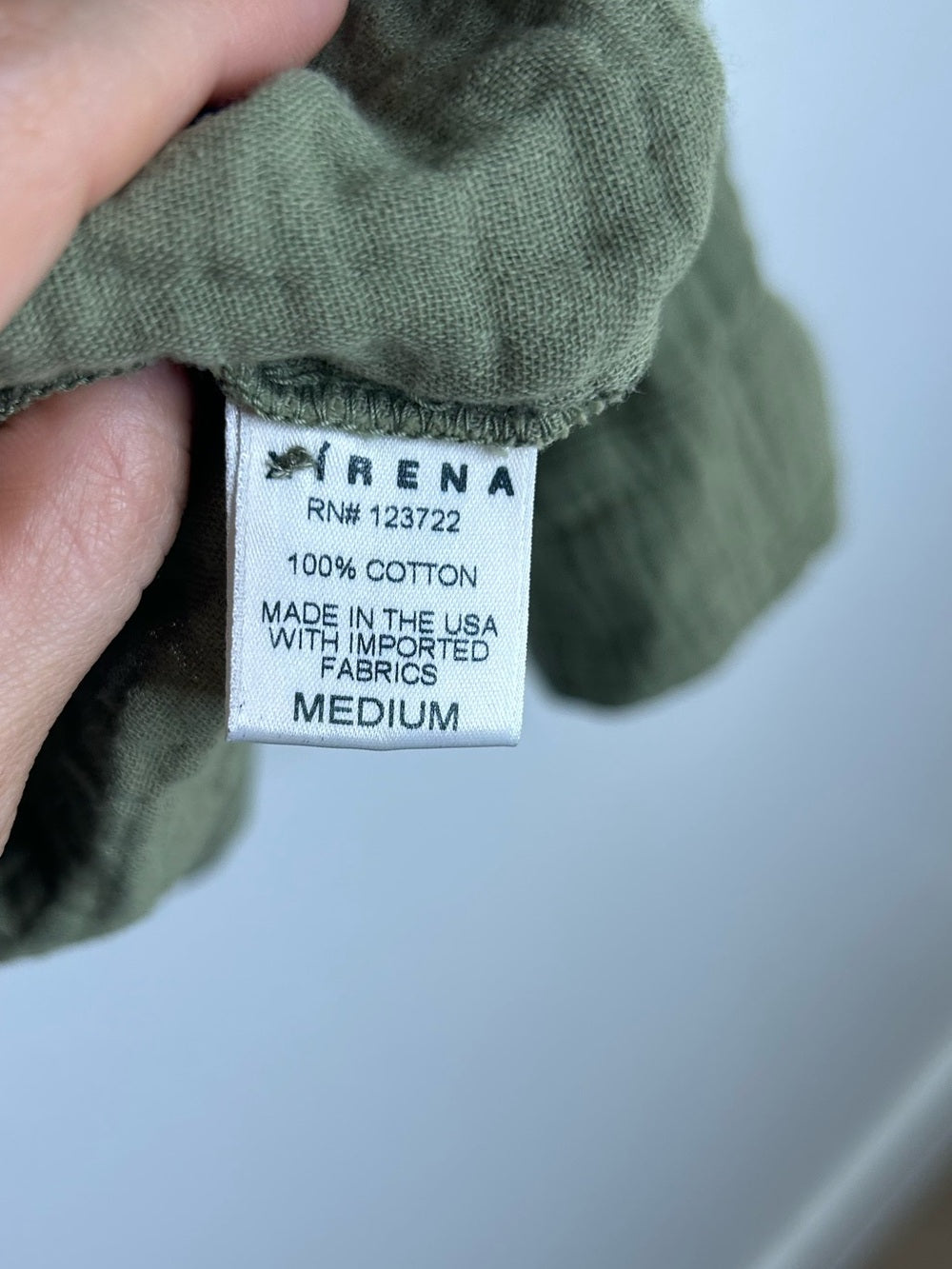 Xirena 100% Cotton Gauze Tyler Shirt in Dark Seagrass
