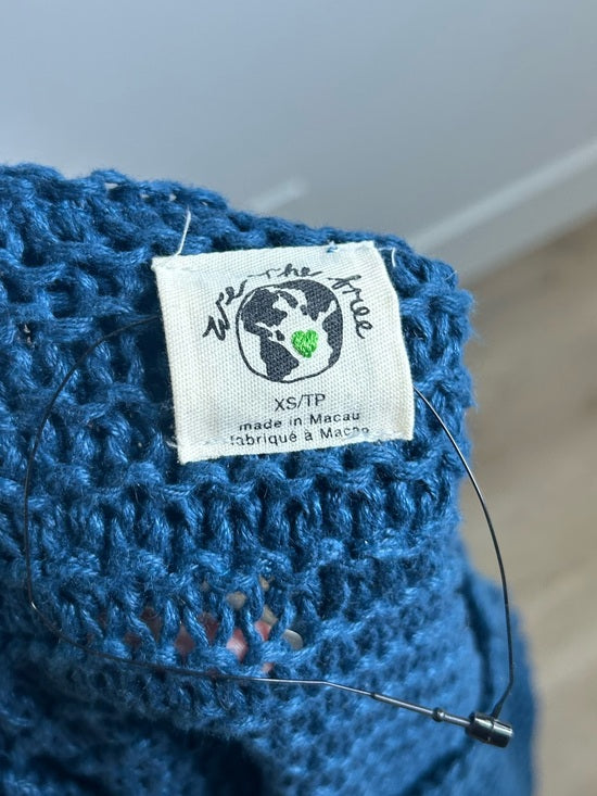 Free People 100% Linen Chunky Knit Oversized Royal Blue Pullover Sweater