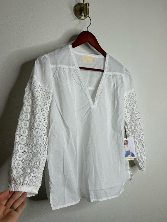 Nation LTD Nation LA 100% Pima Cotton White V- Neck Crochet Sleeve Blouse Top - Cotton