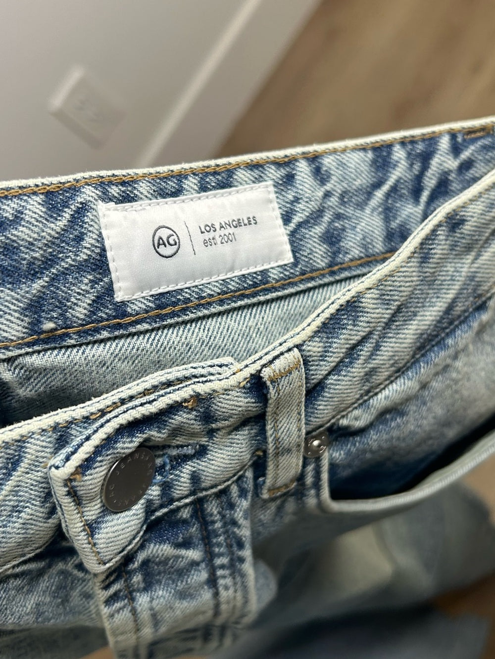 AG 100% Cotton Denim Clove Patched Two Tone Relaxed Vintage Straight Leg Jean