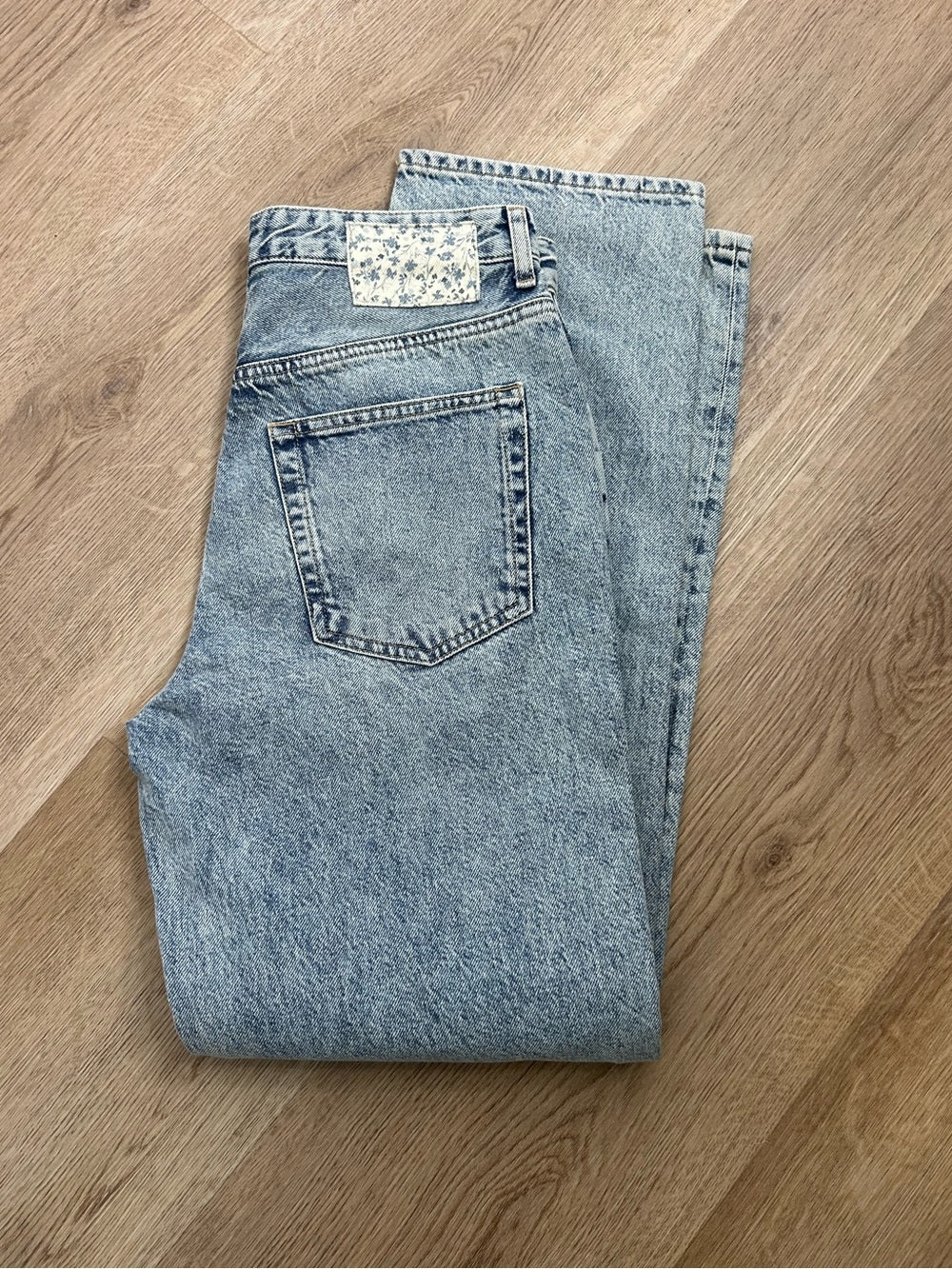 AG 100% Cotton Denim Clove Patched Two Tone Relaxed Vintage Straight Leg Jean
