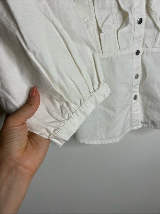 Nation LA 100% Pima Cotton Denim Snap Amelia Rufle Shirt in Cream