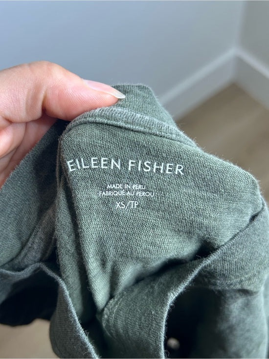 Eileen Fisher 100% Organic Cotton Green V - Neck T - Shirt Short Sleeve