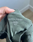 Eileen Fisher 100% Organic Cotton Green V - Neck T - Shirt Short Sleeve