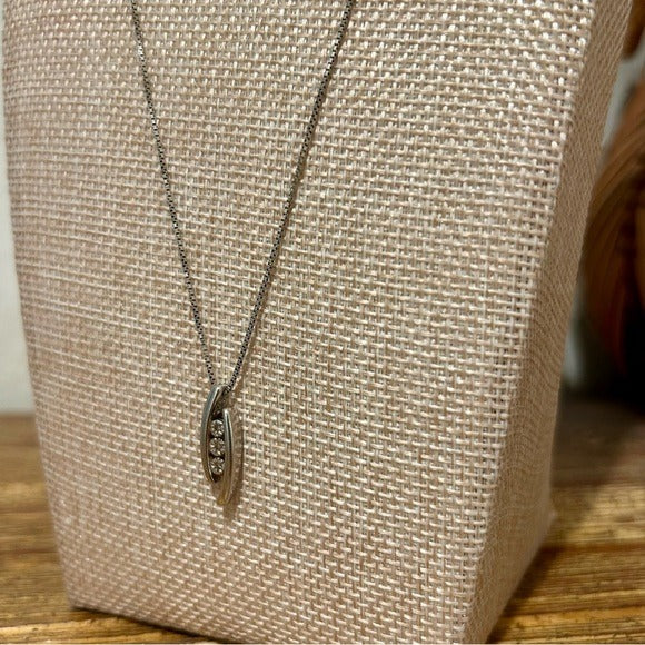 925 Sterling Silver Genuine Diamond Accent Pendant Necklace