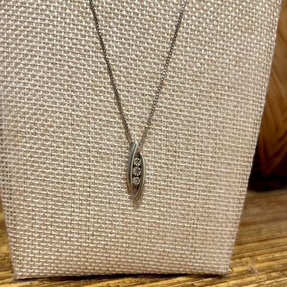 925 Sterling Silver Genuine Diamond Accent Pendant Necklace