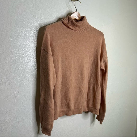 Velvet by Graham &amp;amp; Spencer Velvet By Graham &amp;amp; Spencer 100% Cashmere Blush Pink Turtleneck Sweater - Cashmere