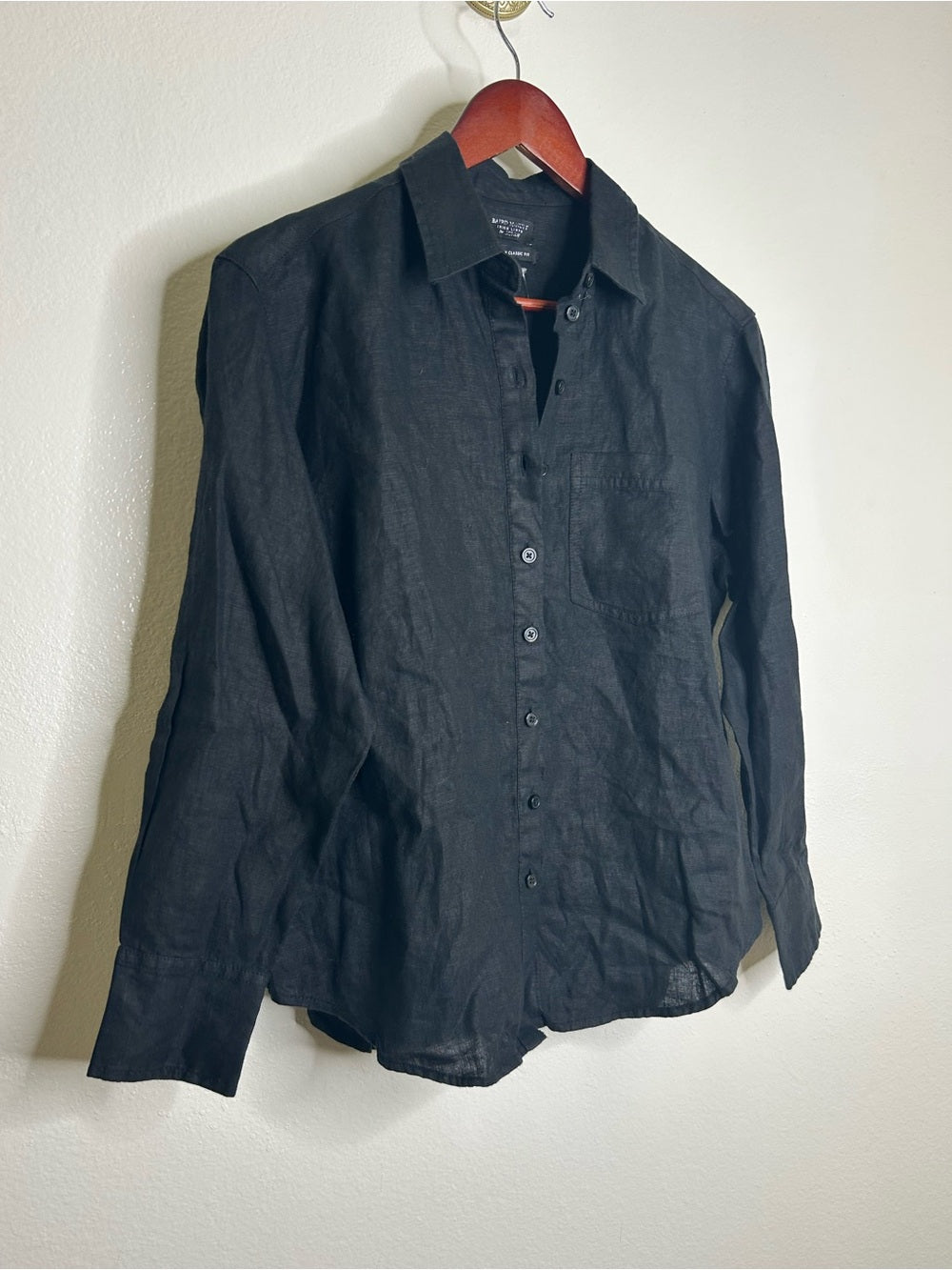 J. Crew x Baird McNutt  100% Irish Linen Garçon Classic Button-Up in Black