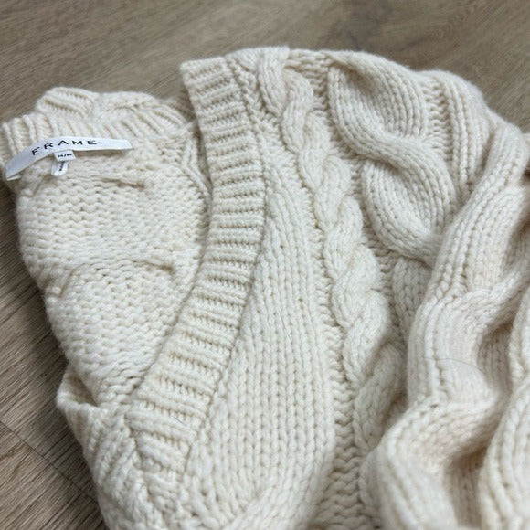 Frame Denim FRAME 100% Merino Wool Cream Thick V - Neck Cable Knit Cropped Sweater - Wool
