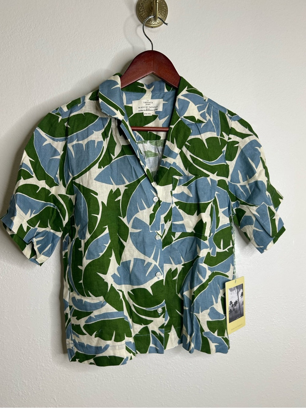 Trovata 100% Linen Nico Short Sleeve Palm Printed Boxy Fit Button Down Top