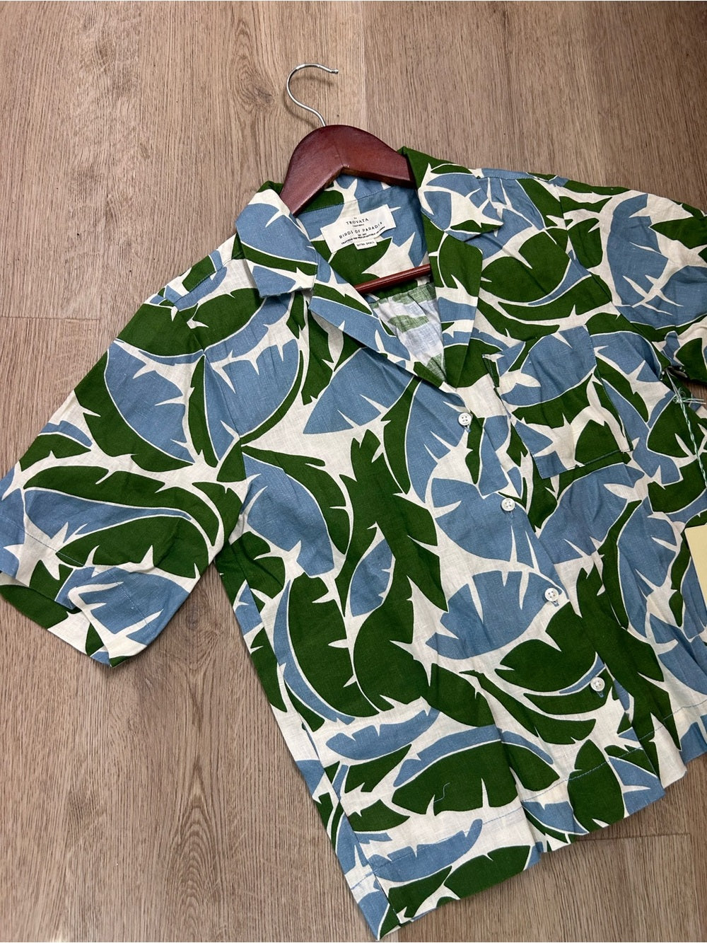 Trovata 100% Linen Nico Short Sleeve Palm Printed Boxy Fit Button Down Top