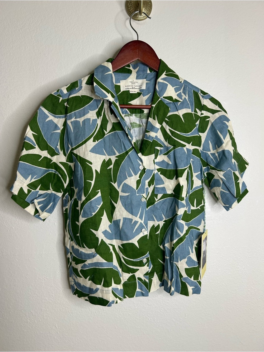 Trovata 100% Linen Nico Short Sleeve Palm Printed Boxy Fit Button Down Top