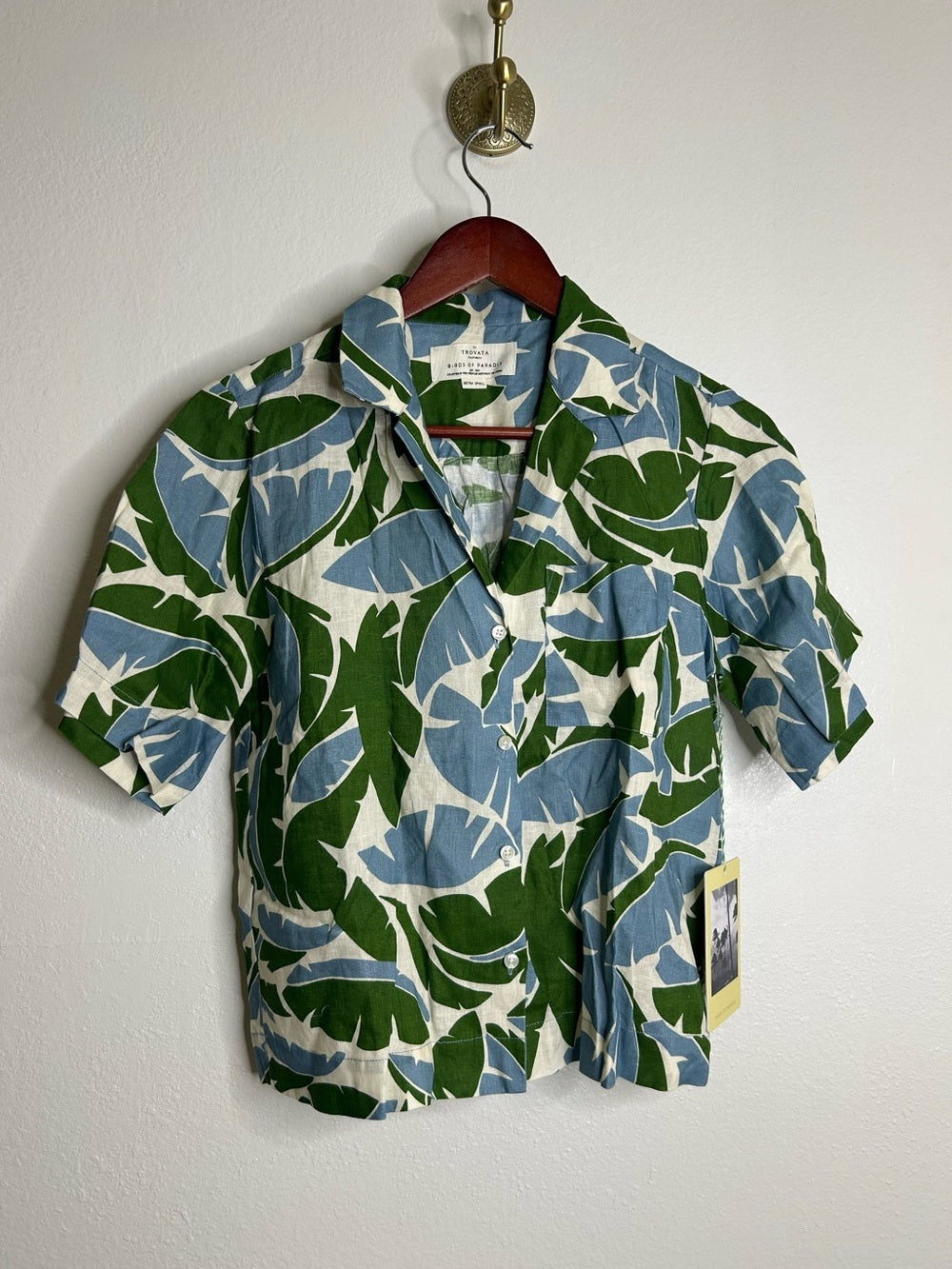 Trovata 100% Linen Nico Short Sleeve Palm Printed Boxy Fit Button Down Top