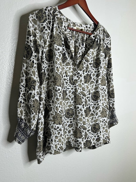 Natalie Martin 100% Silk Neutral Floral Long Sleeve Relaxed Fit Blouse
