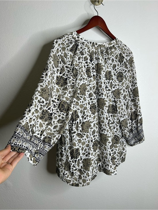 Natalie Martin 100% Silk Neutral Floral Long Sleeve Relaxed Fit Blouse