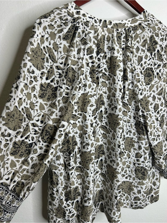 Natalie Martin 100% Silk Neutral Floral Long Sleeve Relaxed Fit Blouse
